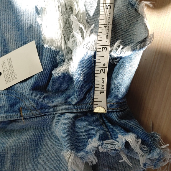 Levis 501 Shorts  Size 24  NWT - Picture 12 of 12